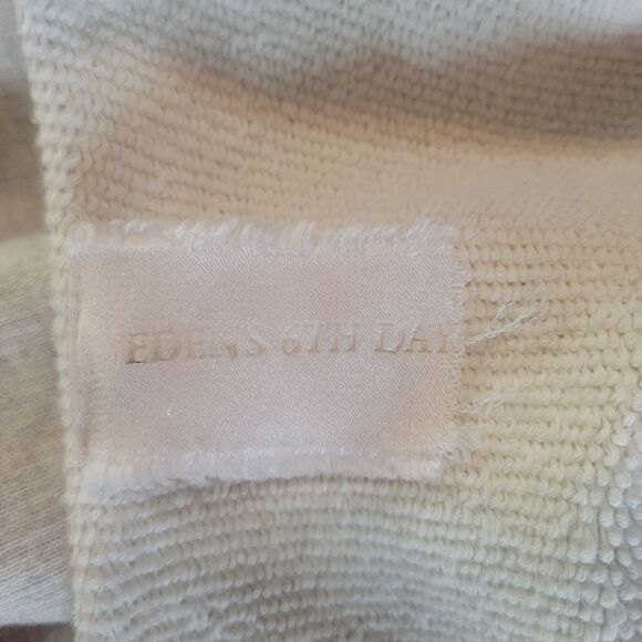 Eden's 6th Day Half Sleeve Sweatshirt One Size - Picture 4 of 4